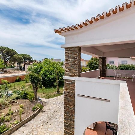 Vip House - Pool & Beach In Caparica 차르네카 외부 사진