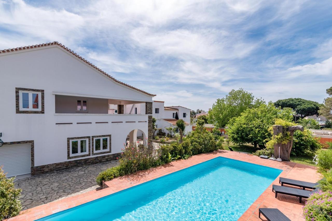 Vip House - Pool & Beach In Caparica 차르네카 외부 사진