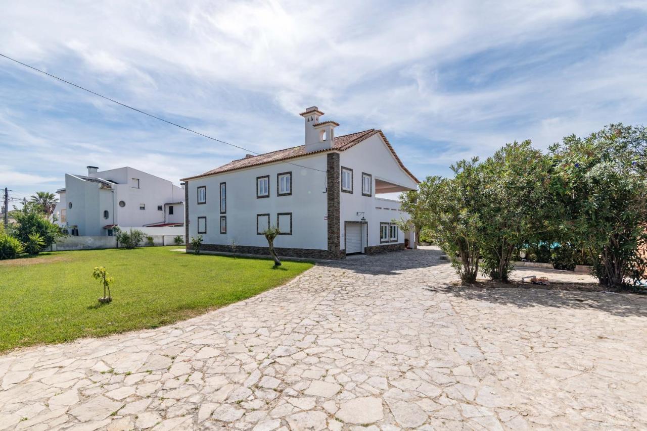 Vip House - Pool & Beach In Caparica 차르네카 외부 사진