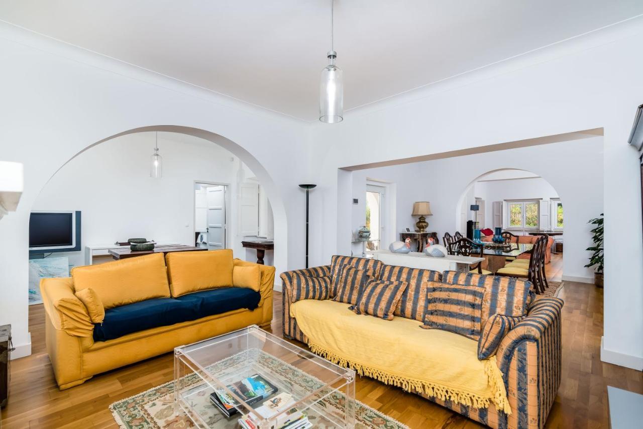 Vip House - Pool & Beach In Caparica 차르네카 외부 사진