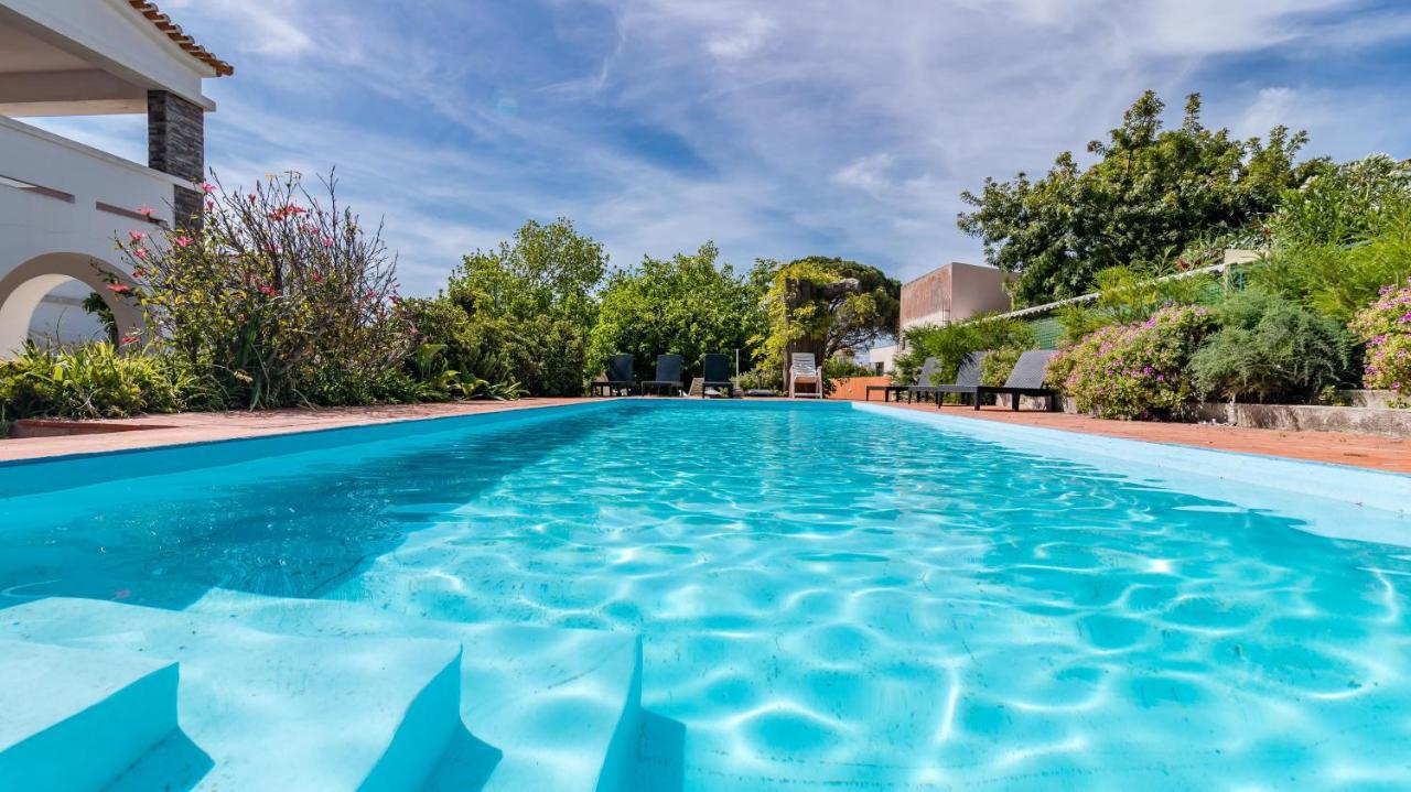 Vip House - Pool & Beach In Caparica 차르네카 외부 사진