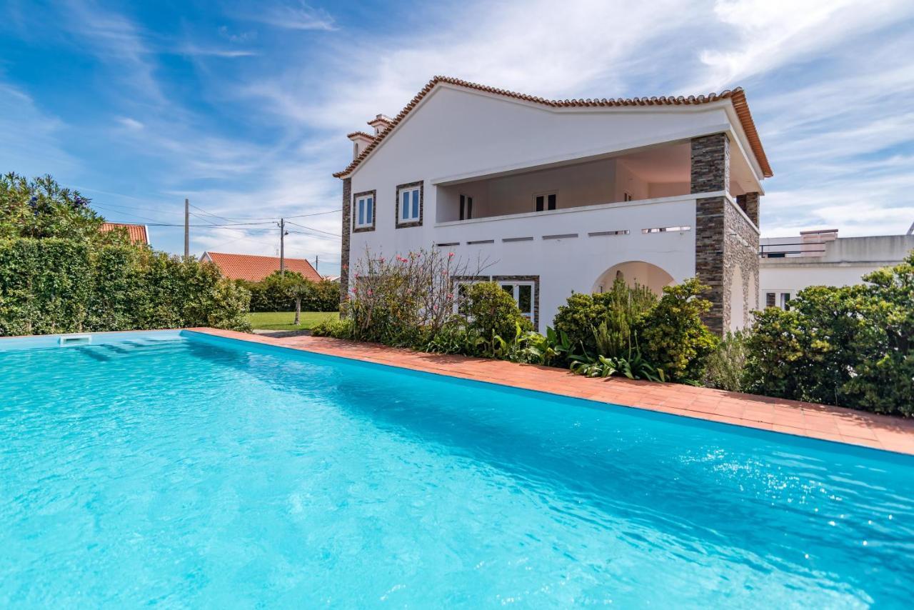 Vip House - Pool & Beach In Caparica 차르네카 외부 사진